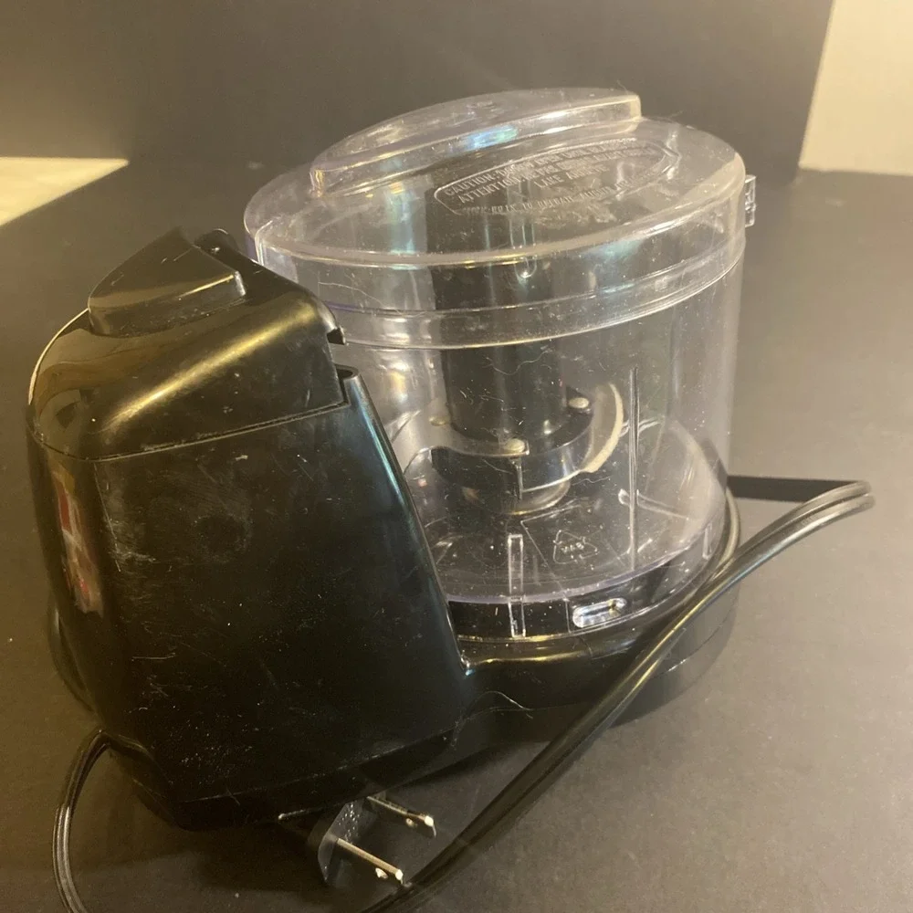 Toastmaster 1.5 Cup Mini Electric Food Chopper Works Great
